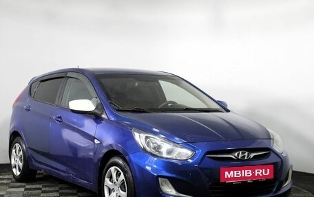 Hyundai Solaris II рестайлинг, 2011 год, 670 000 рублей, 3 фотография