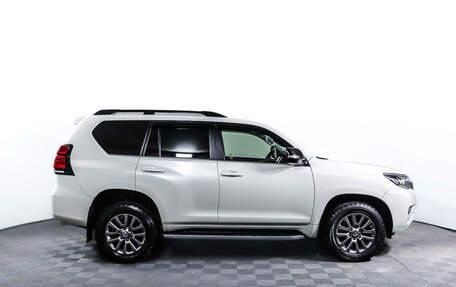 Toyota Land Cruiser Prado 150 рестайлинг 2, 2020 год, 5 490 000 рублей, 4 фотография