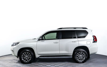 Toyota Land Cruiser Prado 150 рестайлинг 2, 2020 год, 5 490 000 рублей, 8 фотография