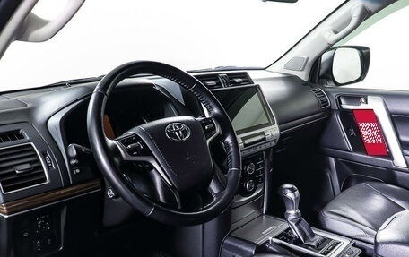 Toyota Land Cruiser Prado 150 рестайлинг 2, 2020 год, 5 490 000 рублей, 14 фотография