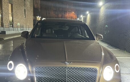 Bentley Bentayga I, 2015 год, 11 250 000 рублей, 2 фотография