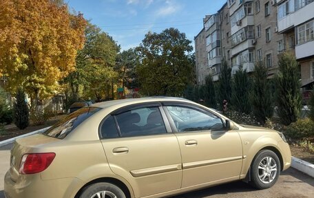 KIA Rio II, 2011 год, 880 000 рублей, 7 фотография