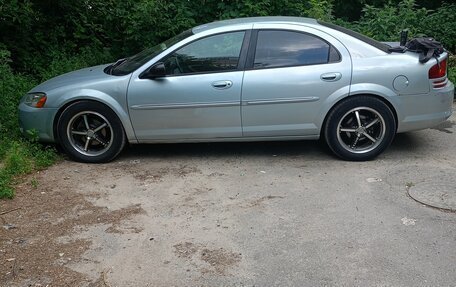 Dodge Stratus II, 2001 год, 350 000 рублей, 2 фотография