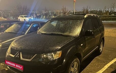 Mitsubishi Outlander III рестайлинг 3, 2007 год, 1 300 000 рублей, 3 фотография