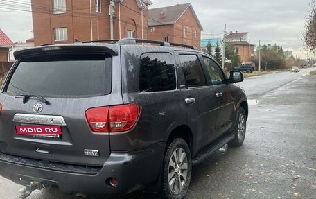 Toyota Sequoia II рестайлинг, 2017 год, 6 500 000 рублей, 6 фотография