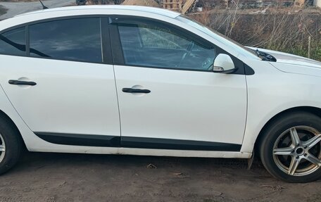 Renault Fluence I, 2012 год, 670 000 рублей, 2 фотография