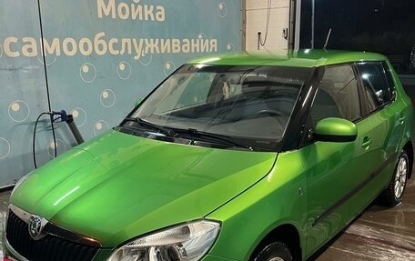 Skoda Fabia II, 2011 год, 680 000 рублей, 2 фотография