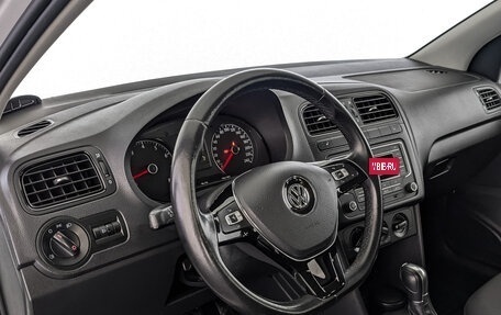 Volkswagen Polo VI (EU Market), 2018 год, 970 000 рублей, 15 фотография