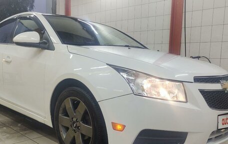 Chevrolet Cruze II, 2012 год, 800 000 рублей, 3 фотография