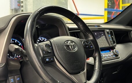 Toyota RAV4, 2019 год, 3 100 000 рублей, 8 фотография