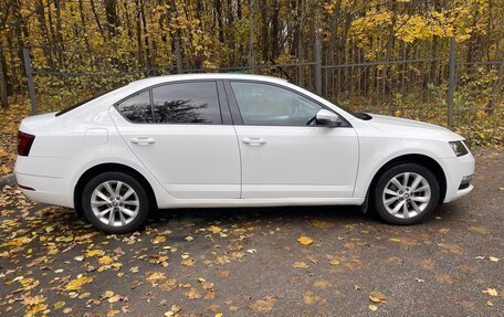 Skoda Octavia, 2018 год, 1 255 000 рублей, 8 фотография