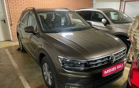 Volkswagen Tiguan II, 2020 год, 3 100 000 рублей, 5 фотография