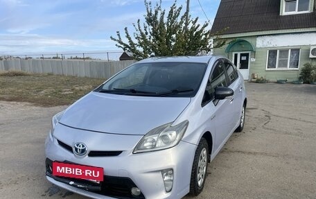 Toyota Prius, 2012 год, 895 000 рублей, 4 фотография