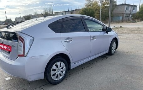 Toyota Prius, 2012 год, 895 000 рублей, 3 фотография