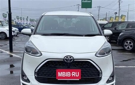 Toyota Sienta II, 2021 год, 1 142 111 рублей, 2 фотография