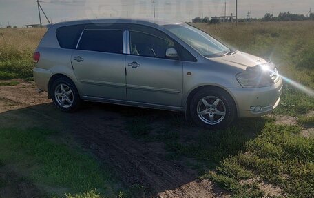 Toyota Ipsum II, 2002 год, 950 000 рублей, 19 фотография