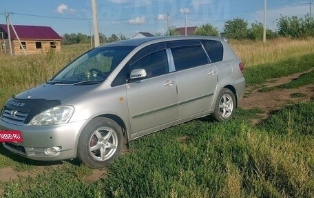 Toyota Ipsum II, 2002 год, 950 000 рублей, 22 фотография