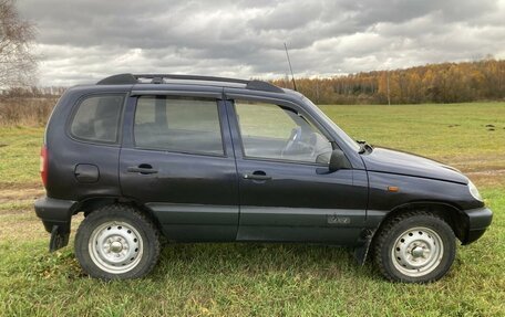 Chevrolet Niva I рестайлинг, 2004 год, 275 000 рублей, 8 фотография