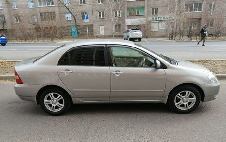 Toyota Corolla, 2002 год, 700 000 рублей, 4 фотография