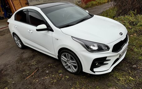 KIA Rio IV, 2018 год, 1 700 000 рублей, 2 фотография