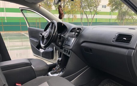 Volkswagen Polo VI (EU Market), 2012 год, 850 000 рублей, 10 фотография