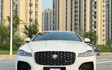 Jaguar XF II, 2022 год, 3 940 007 рублей, 3 фотография