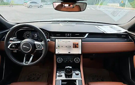 Jaguar XF II, 2022 год, 3 940 007 рублей, 7 фотография