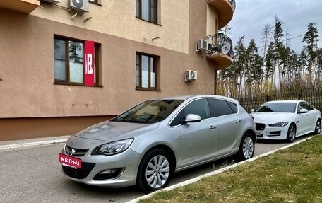 Opel Astra J, 2012 год, 825 000 рублей, 6 фотография