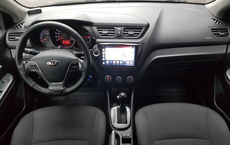 KIA Rio III рестайлинг, 2015 год, 1 049 000 рублей, 13 фотография