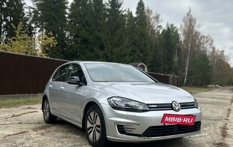 Volkswagen Golf VII, 2019 год, 2 120 000 рублей, 7 фотография