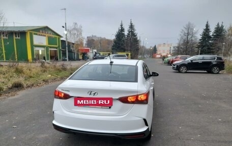 Hyundai Solaris II рестайлинг, 2021 год, 1 850 000 рублей, 10 фотография