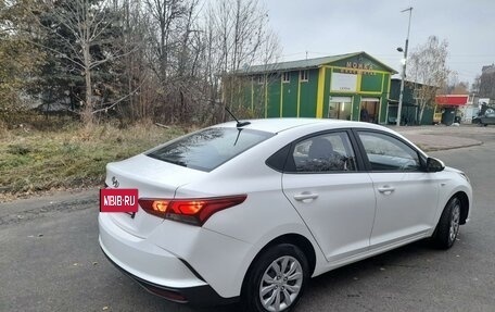 Hyundai Solaris II рестайлинг, 2021 год, 1 850 000 рублей, 5 фотография