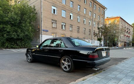 Mercedes-Benz E-Класс, 1993 год, 740 000 рублей, 5 фотография