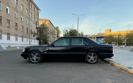 Mercedes-Benz E-Класс, 1993 год, 740 000 рублей, 8 фотография