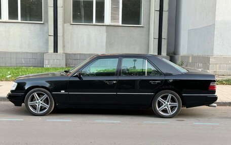 Mercedes-Benz E-Класс, 1993 год, 740 000 рублей, 15 фотография