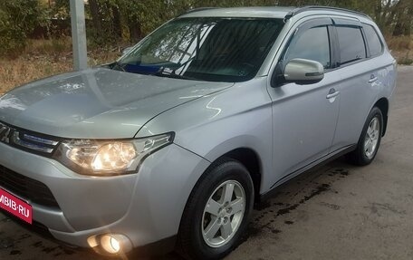 Mitsubishi Outlander III рестайлинг 3, 2012 год, 1 750 000 рублей, 4 фотография