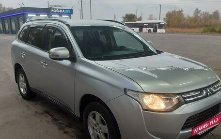 Mitsubishi Outlander III рестайлинг 3, 2012 год, 1 750 000 рублей, 3 фотография