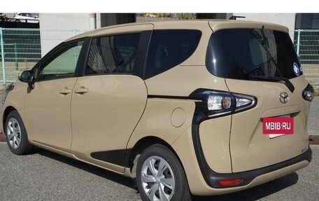 Toyota Sienta II, 2020 год, 1 375 000 рублей, 7 фотография