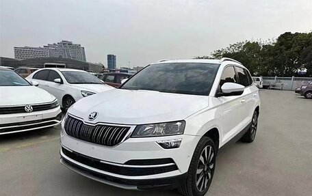 Skoda Karoq I, 2020 год, 1 570 000 рублей, 1 фотография