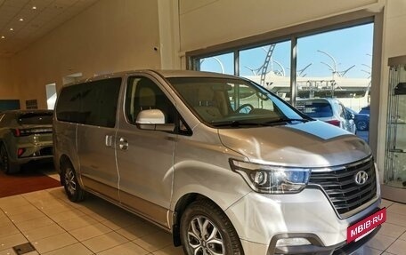 Hyundai H-1 II рестайлинг, 2021 год, 3 677 000 рублей, 4 фотография