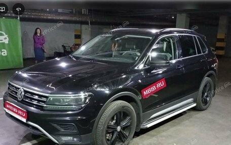 Volkswagen Tiguan II, 2018 год, 2 990 000 рублей, 1 фотография