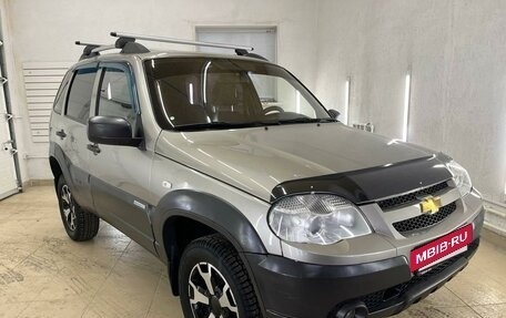 Chevrolet Niva I рестайлинг, 2013 год, 737 000 рублей, 21 фотография