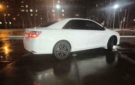 Toyota Camry, 2015 год, 2 300 000 рублей, 14 фотография