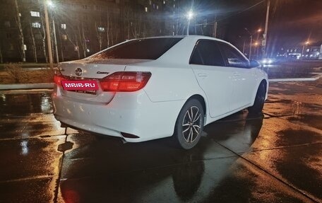 Toyota Camry, 2015 год, 2 300 000 рублей, 11 фотография