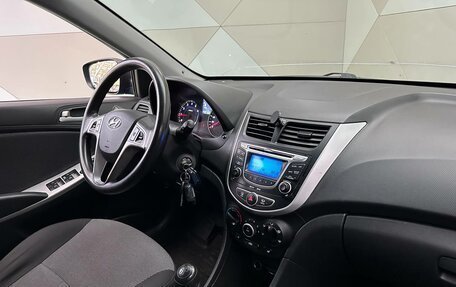 Hyundai Solaris II рестайлинг, 2011 год, 590 000 рублей, 10 фотография