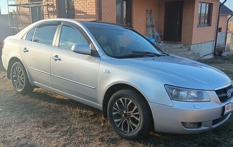 Hyundai Sonata VI, 2005 год, 670 000 рублей, 3 фотография