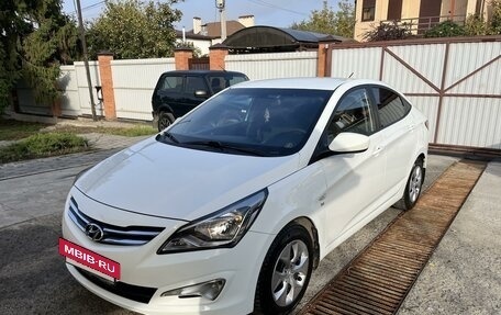 Hyundai Solaris II рестайлинг, 2016 год, 1 365 000 рублей, 2 фотография