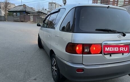 Toyota Ipsum II, 2000 год, 568 000 рублей, 7 фотография