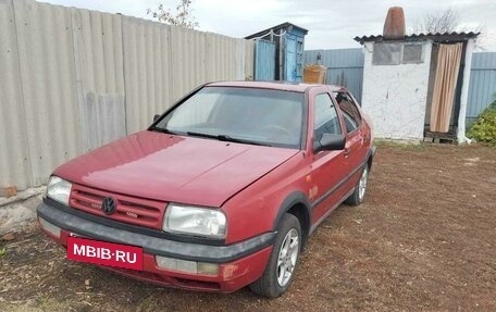 Volkswagen Vento, 1993 год, 227 000 рублей, 2 фотография