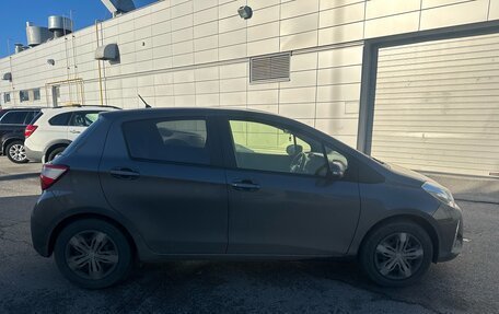 Toyota Vitz, 2017 год, 1 300 000 рублей, 8 фотография